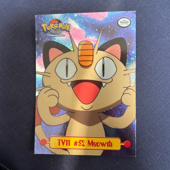 Holographic #52 meowth Pokmon card